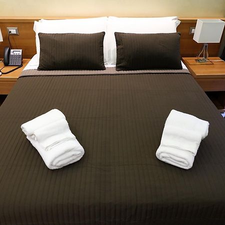 רומא Mirko Luxury Inn מראה חיצוני תמונה