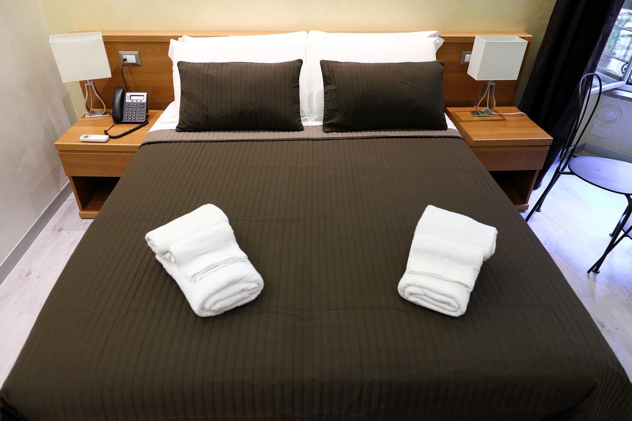 רומא Mirko Luxury Inn מראה חיצוני תמונה